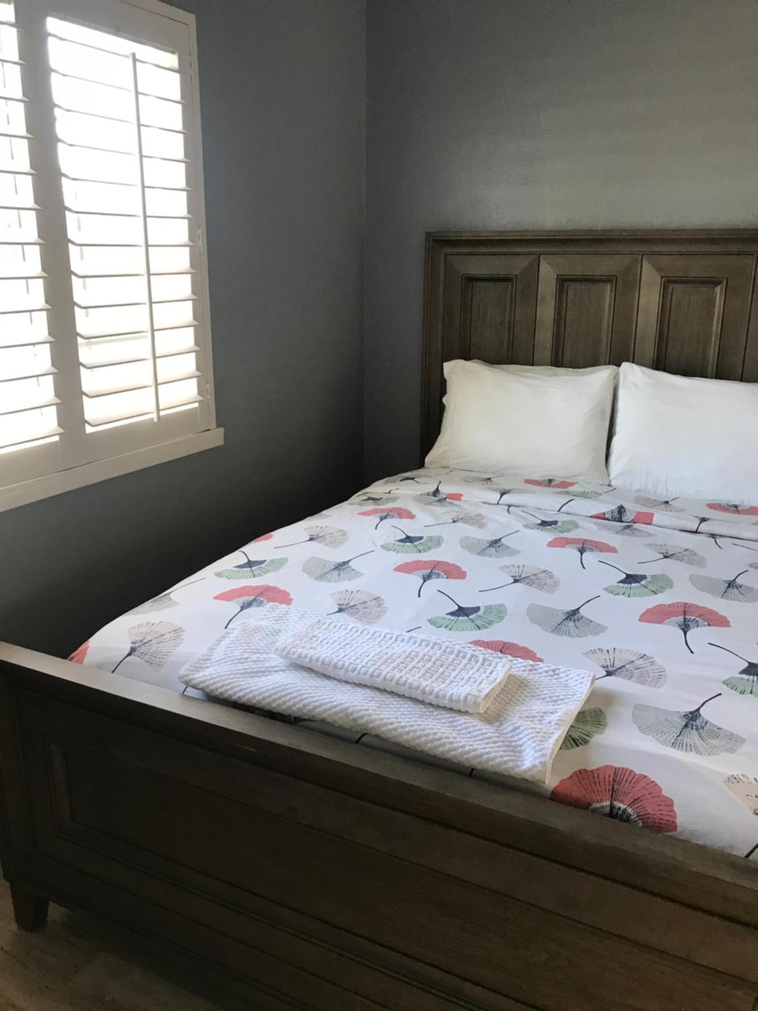 Room2 Фремонт Экстерьер фото